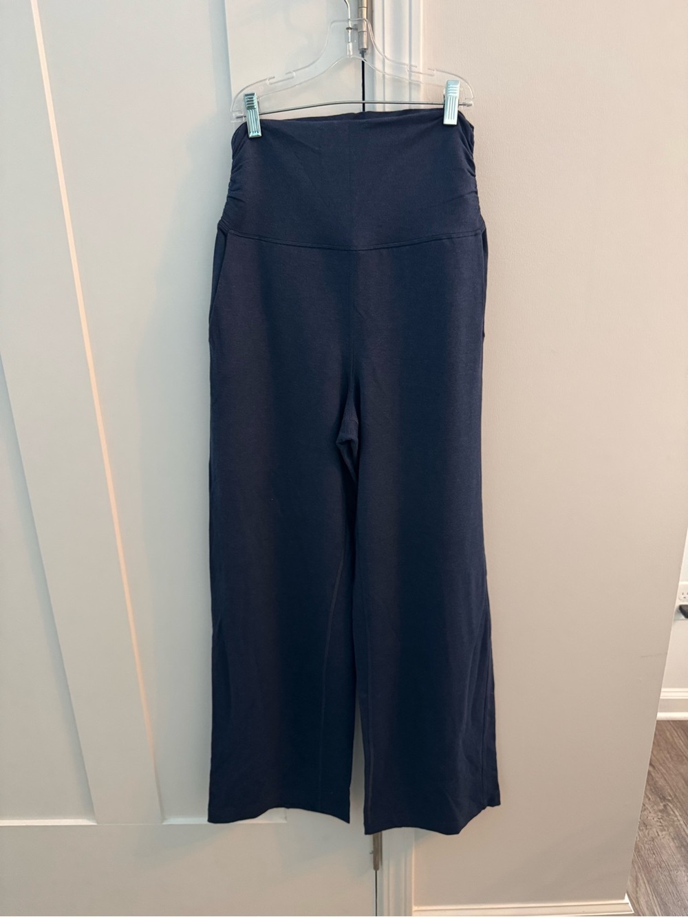 Lululemon High-Waist Wide-Leg Yoga Pants - Black